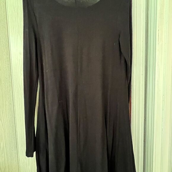 Old Navy Black Dress - Picture 3 of 5